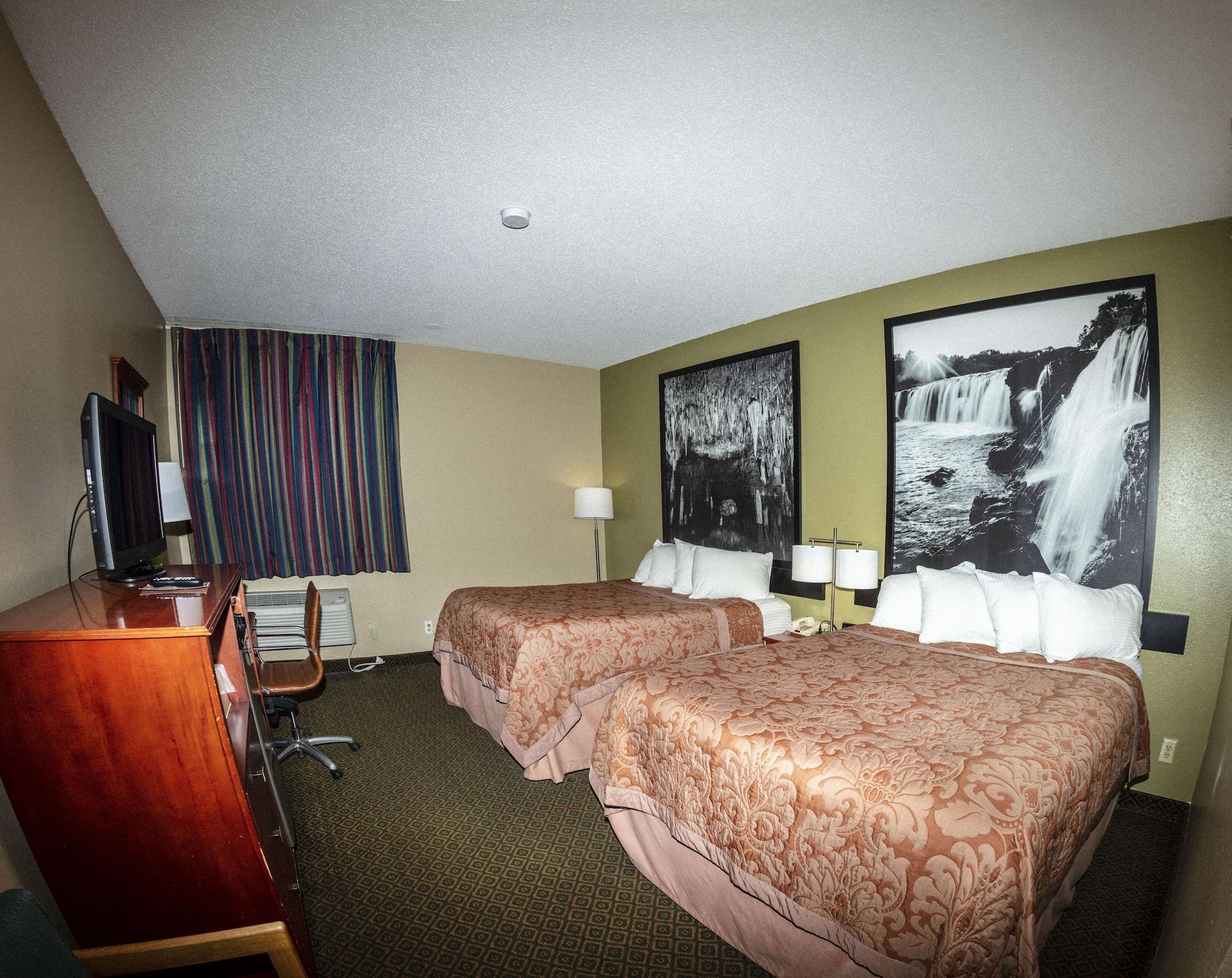 ซูเปอร์ 8 บาย วินด์แฮม เซนต์ ชาร์ลส์ เซนต์ Hotel Saint Charles ภายนอก รูปภาพ